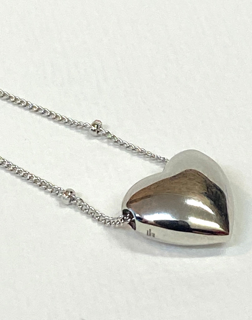 Vita Heart Necklace In Silver – Hailwood